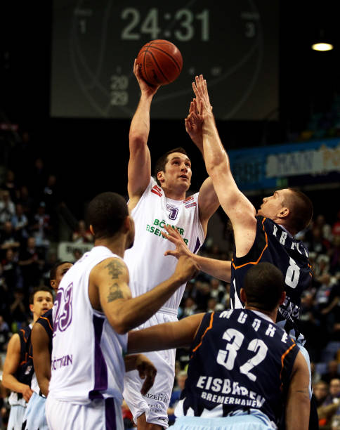 武切维奇内 武切维奇内