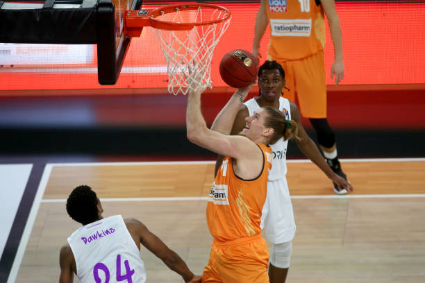 区域协防和 区域协防和