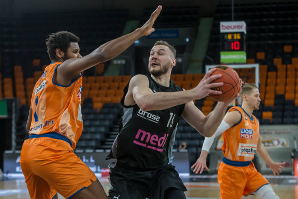 离观察球队 离观察球队